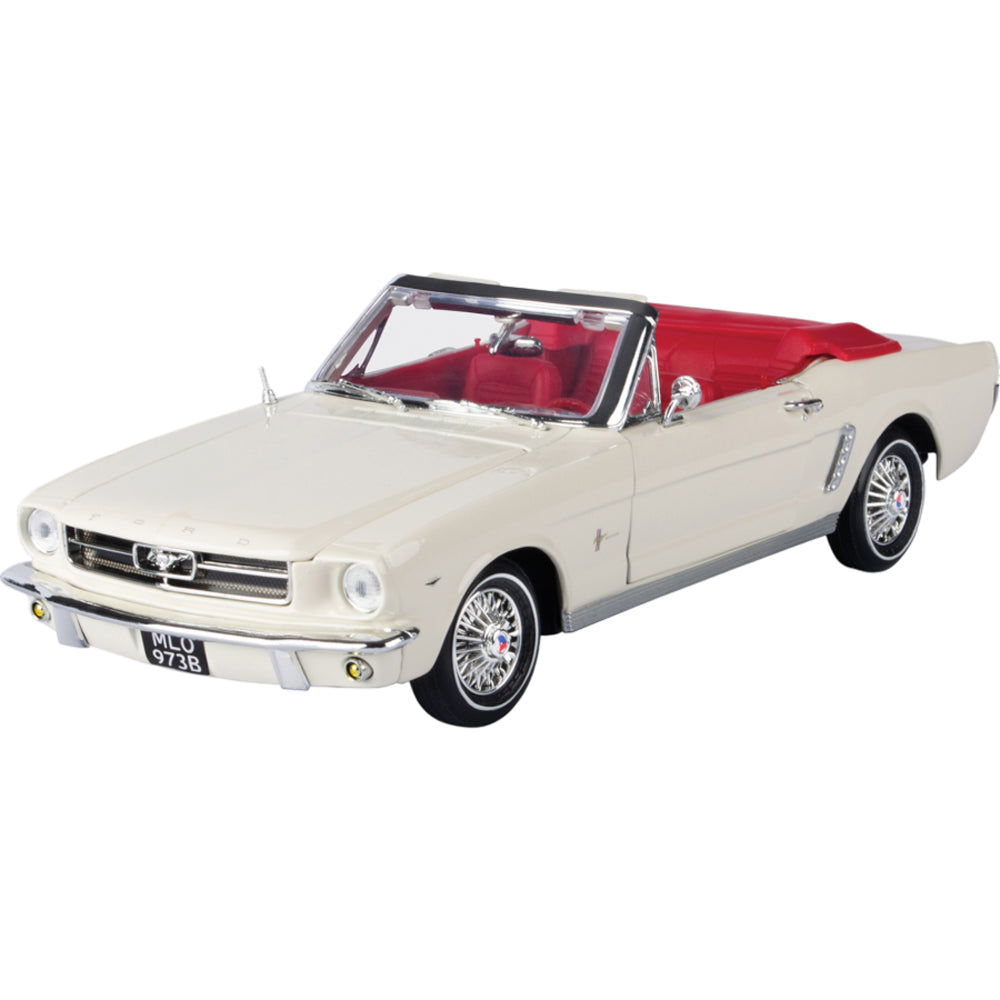 James Bond Collection 1964 1/2 Ford Mustang Convertible 1:18